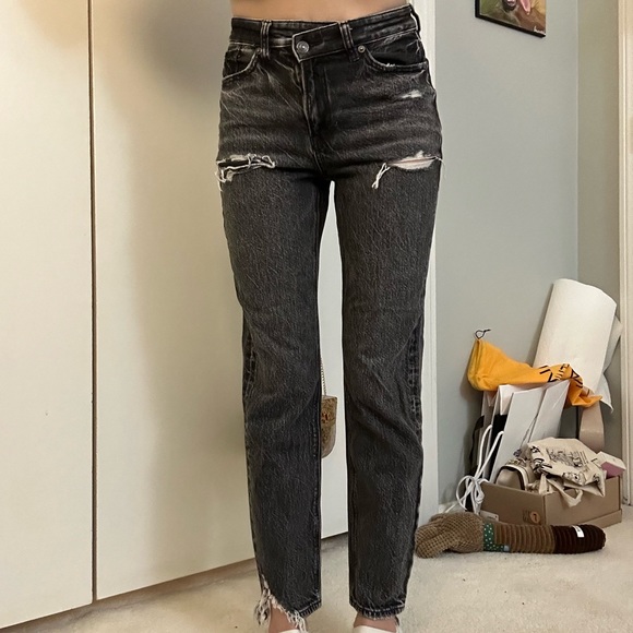 American Eagle Asymmetrical Waist Jeans - Picture 1 of 8